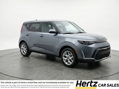 Used 2025 Kia Soul LX w/ LX Technology Package