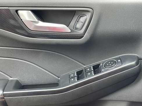 Used 2025 Ford Escape ST-Line image 23