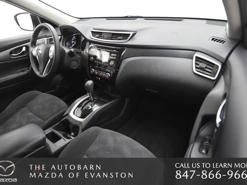 Used 2016 Nissan Rogue SV image 27