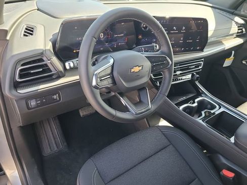 New 2026 Chevrolet Traverse LT image 18