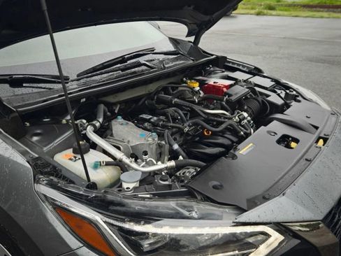 Used 2022 Nissan Sentra SR w/ SR Premium Package FWD image 36