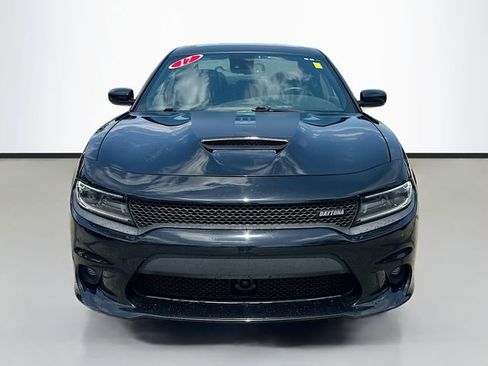 Used 2017 Dodge Charger R/T RWD image 4