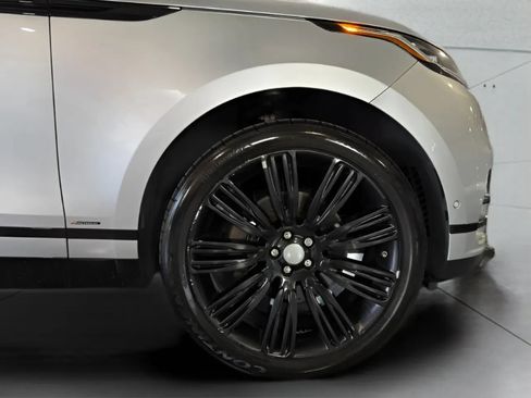Used 2019 Land Rover Range Rover Velar R-Dynamic HSE AWD/4WD image 31