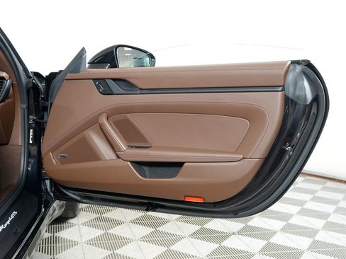Certified 2025 Porsche 911 Targa 4 GTS AWD/4WD image 45