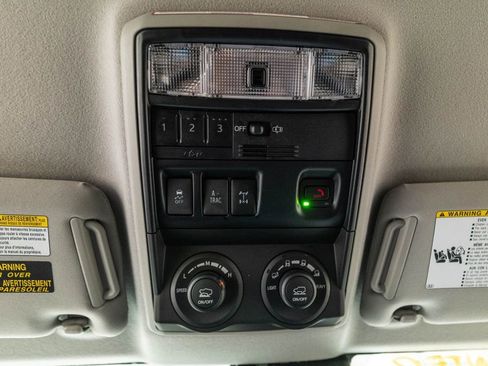 Certified 2024 Toyota 4Runner TRD Off-Road Premium image 31