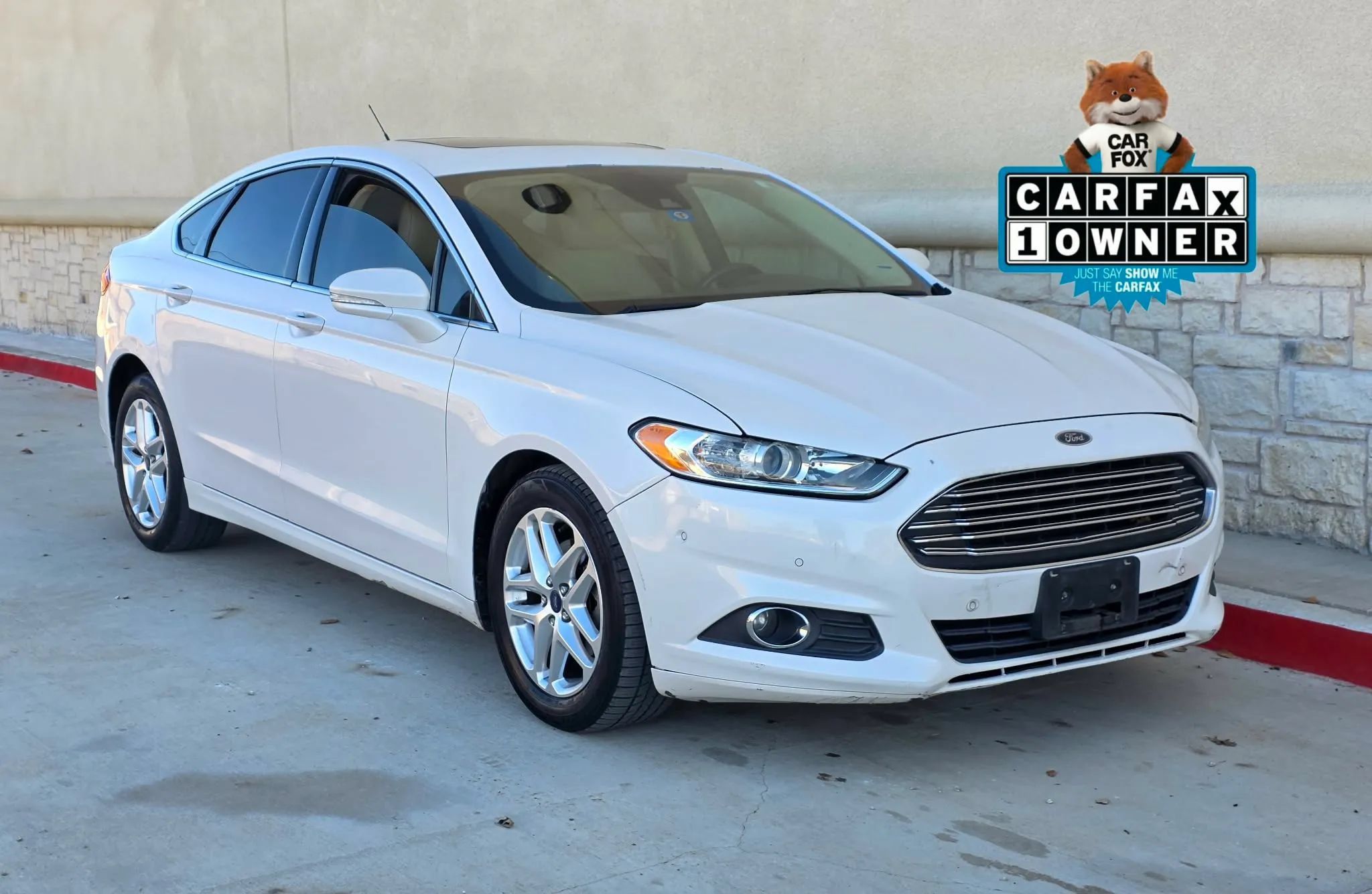 Used 2013 Ford Fusion SE FWD image 1