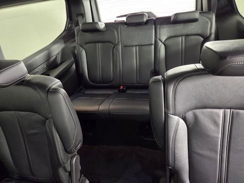 New 2026 Jeep Grand Wagoneer Limited AWD/4WD image 24
