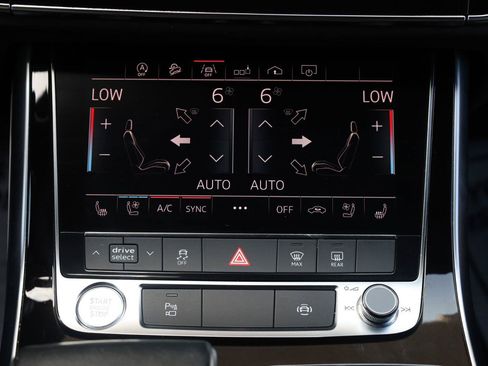 Used 2019 Audi Q8 Premium Plus w/ Premium Plus AWD/4WD image 40