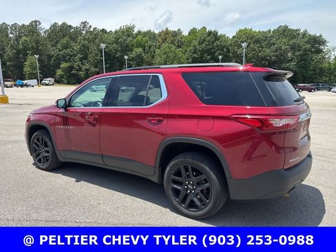 Used 2020 Chevrolet Traverse LT FWD image 5