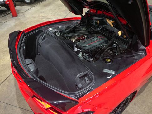 Used 2020 Chevrolet Corvette Stingray Preferred Cpe w/ 2LT Preferred Equipment Group RWD image 40