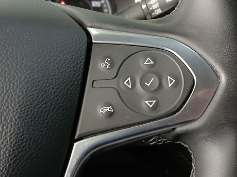 Used 2023 Chevrolet Traverse LT FWD image 30
