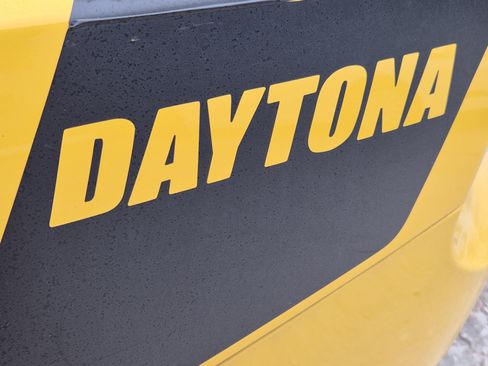 Used 2017 Dodge Charger R/T image 7