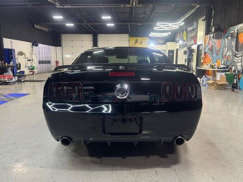 Used 2007 Ford Mustang GT Premium RWD image 4