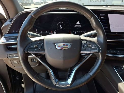 Used 2022 Cadillac Escalade Premium Luxury AWD/4WD image 19