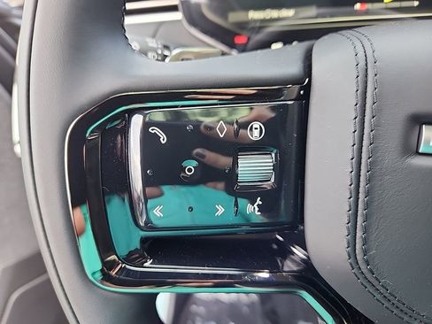 New 2025 Land Rover Range Rover Sport Dynamic SE image 19