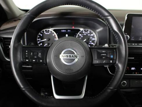 Certified 2021 Nissan Rogue SV w/ Premium Package image 10