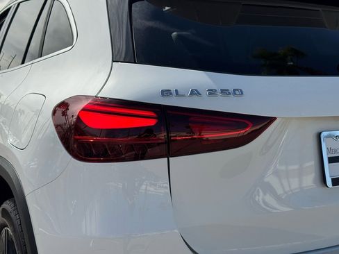 Certified 2026 Mercedes-Benz GLA 250 image 21