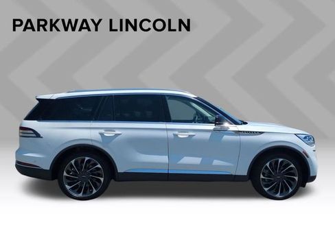 Used 2021 Lincoln Aviator Reserve w/ Equipment Group 202A AWD/4WD image 6