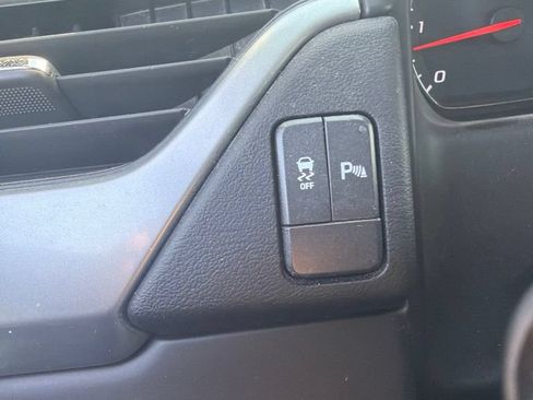 Used 2015 Chevrolet Suburban 2WD image 15