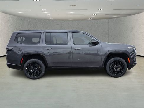 New 2026 Jeep Grand Wagoneer Limited image 3