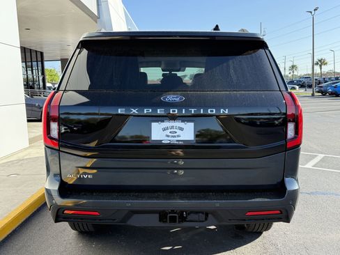 New 2026 Ford Expedition Active RWD image 5