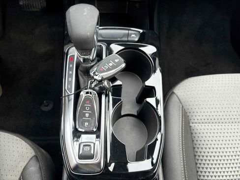 Certified 2024 Chevrolet Trax LT w/ Driver Confidence Package image 15