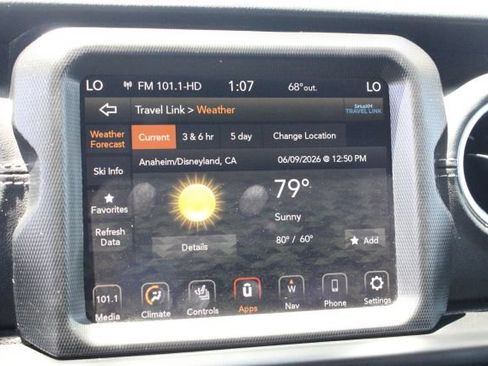 Used 2023 Jeep Wrangler Unlimited Sahara w/ Cold Weather Group AWD/4WD image 27