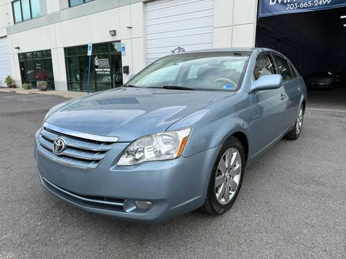 Used 2005 Toyota Avalon XLS FWD image 5