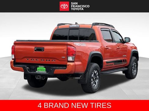 Used 2016 Toyota Tacoma TRD Off-Road AWD/4WD image 5