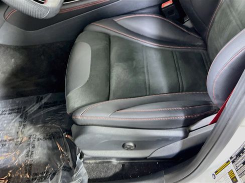 Used 2019 Mercedes-Benz GLC 43 AMG 4MATIC image 19