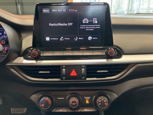 Used 2024 Kia Forte LXS image 17