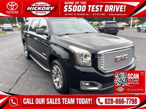 Used 2017 GMC Yukon XL Denali AWD/4WD image 1