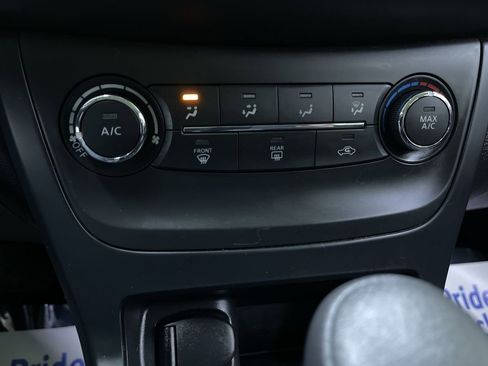 Used 2017 Nissan Sentra S image 22