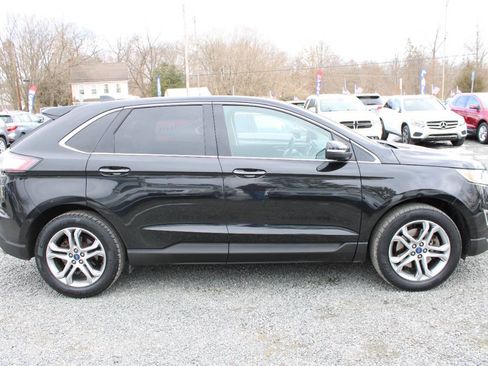 Used 2015 Ford Edge Titanium image 6