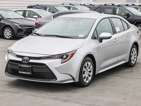 New 2026 Toyota Corolla LE image 3