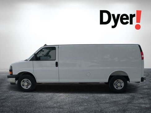 New 2025 Chevrolet Express 2500 Work Van w/ Driver Convenience Package image 7