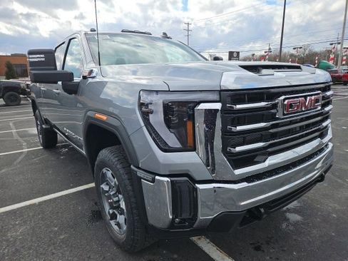 New 2026 GMC Sierra 2500 SLE w/ SLE Value Package; image 7