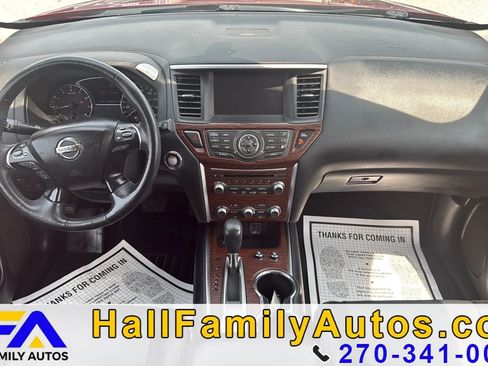 Used 2018 Nissan Pathfinder Platinum w/ Cargo Package FWD image 22