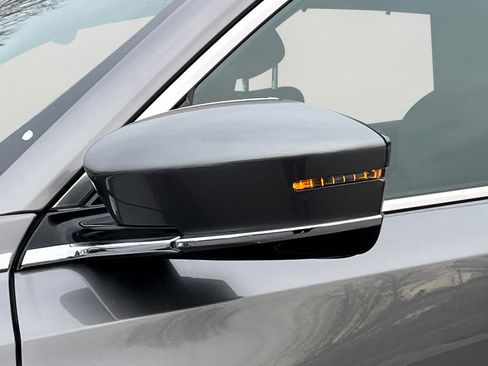 Used 2025 Acura MDX w/ Technology Package image 27