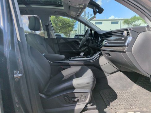 Certified 2023 Audi Q7 3.0T Prestige AWD/4WD image 32