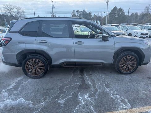 Used 2025 Subaru Forester Sport image 4