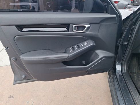 Used 2024 Honda Civic EX-L image 11