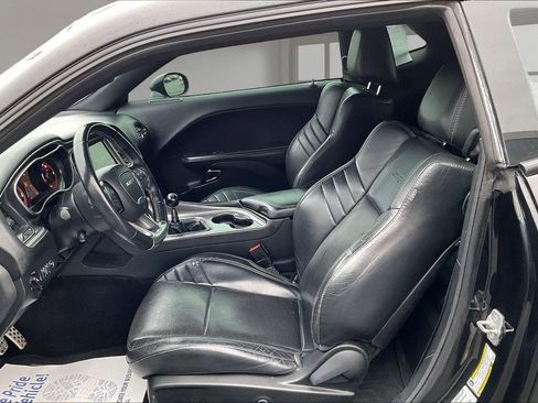 Used 2015 Dodge Challenger SRT Hellcat image 21