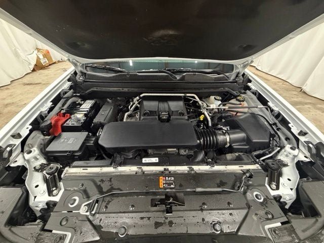 Used 2024 Chevrolet Colorado LT AWD/4WD image 20