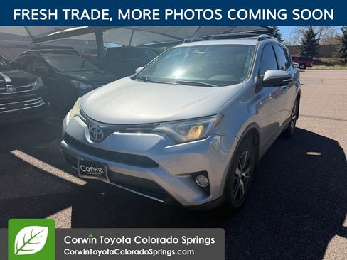 Used 2016 Toyota RAV4 XLE AWD/4WD image 3
