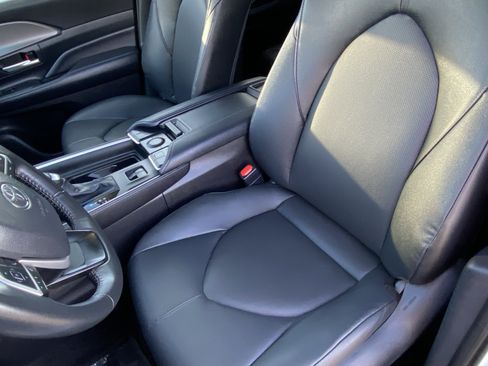 Certified 2025 Toyota Grand Highlander AWD image 28