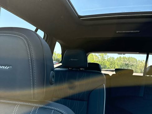 Used 2025 Buick Enclave Avenir w/ Super Cruise Package AWD/4WD image 24