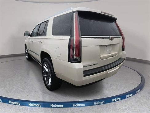 Used 2015 Cadillac Escalade Premium image 6