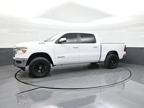 Used 2024 RAM 1500 Laramie AWD/4WD image 19