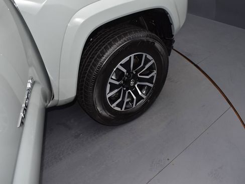 Used 2023 Toyota Tacoma TRD Sport w/ Technology Package image 20